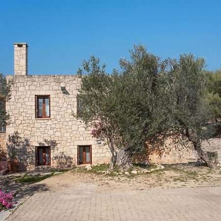 Pyrgos Ralli Estate Guesthouse Aegina エクステリア 写真