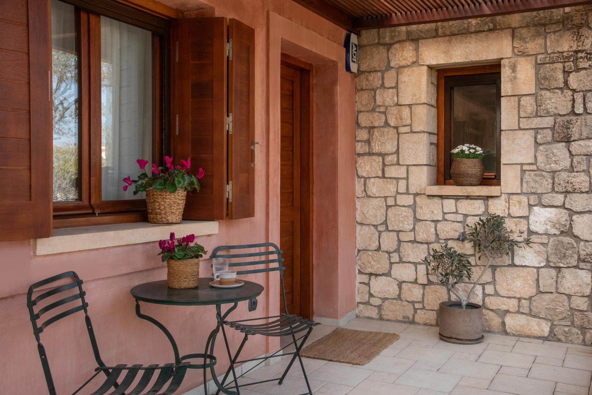 Pyrgos Ralli Estate Guesthouse Aegina エクステリア 写真